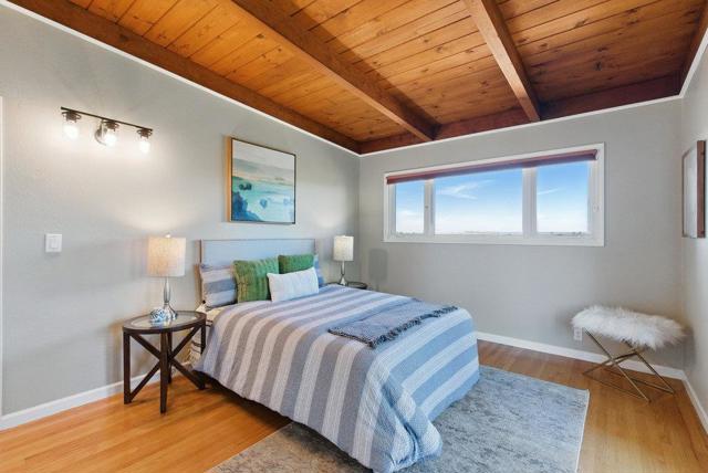 3225 Upper Lock Avenue, Belmont CA: https://media.crmls.org/mediaz/bcc64900-2539-4a1f-822c-c09eca9376a7.jpg