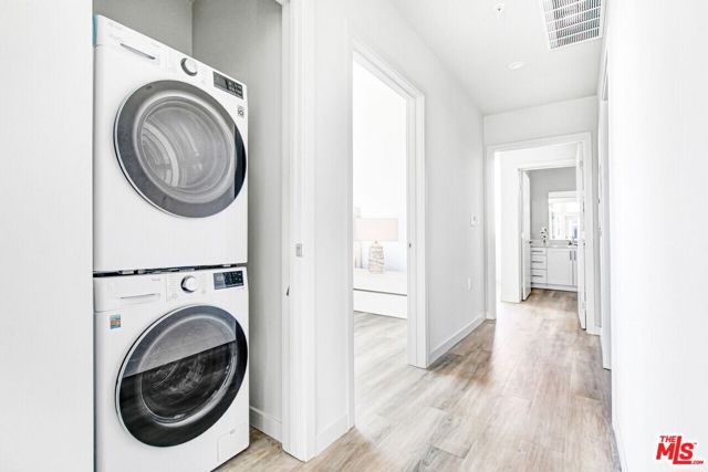 2847 Leeward Avenue, Los Angeles CA: https://media.crmls.org/mediaz/bcc67447-f50b-491e-8c2b-c95b577e96bd.jpg