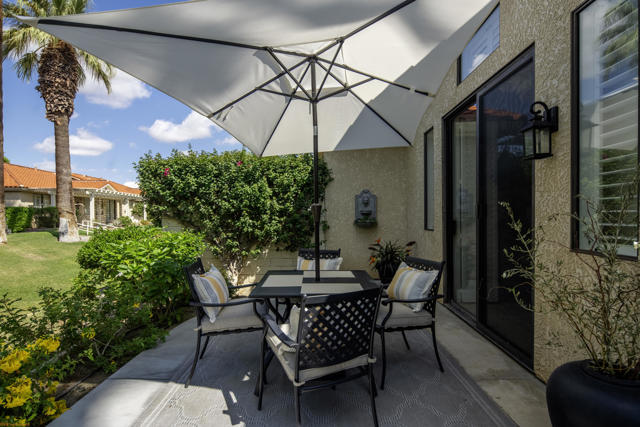 105 Brandigo Circle, Palm Desert, CA 92211