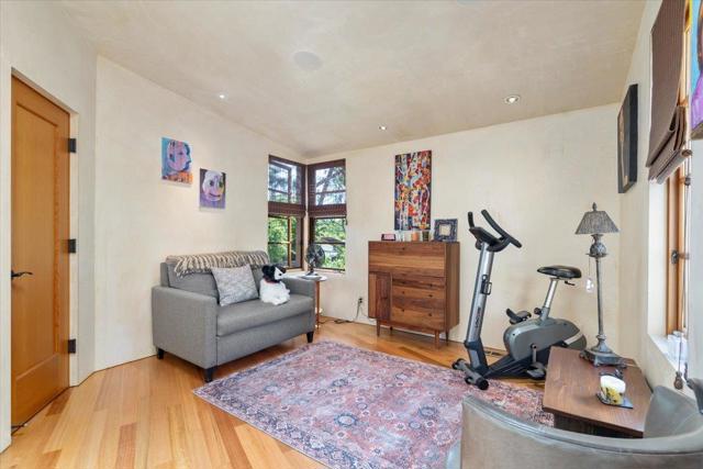 705 University Avenue, Los Altos CA: https://media.crmls.org/mediaz/bcc6b62b-c0bf-47fa-9255-d0d46ebe39f2.jpg