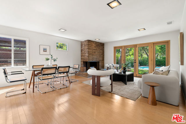 3848 Legion Lane, Los Angeles CA: https://media.crmls.org/mediaz/bcc6d574-a358-49a4-a40a-42d27a15cb17.jpg