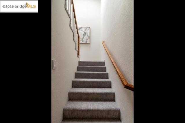 311 Channing Way, Alameda CA: https://media.crmls.org/mediaz/bcc745aa-3c0c-420b-83bf-3f5092dbec79.jpg