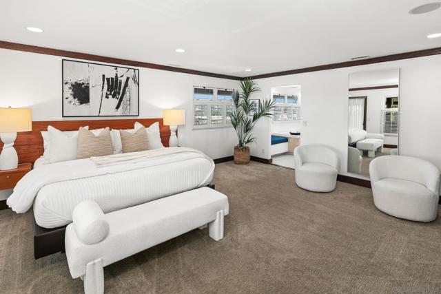 1728 West Lewis, San Diego CA: https://media.crmls.org/mediaz/bcc88bf3-e4ff-46d3-b97d-f7ed01477247.jpg