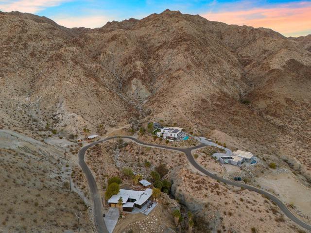 71120 Oasis Trail, Palm Desert CA: https://media.crmls.org/mediaz/bcc8c576-8dae-4eaa-a686-b2cca87c53cd.jpg