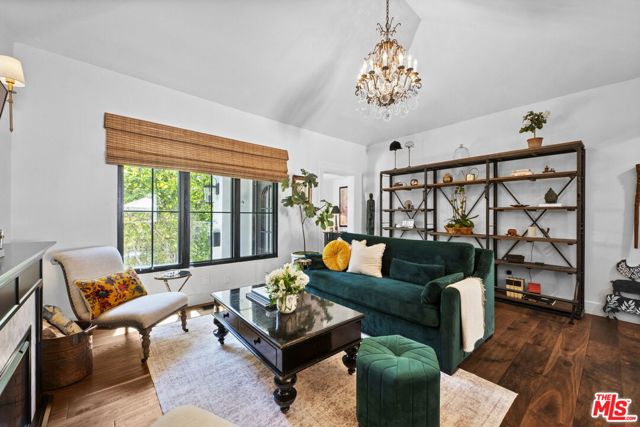 8961 Dicks Street, West Hollywood CA: https://media.crmls.org/mediaz/bcc93fb0-e40f-4107-ae01-d270ed48dd89.jpg