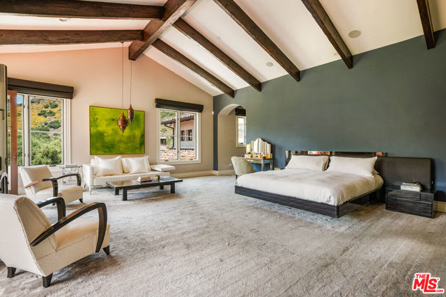 31823 Lobo Canyon Road, Agoura Hills CA: https://media.crmls.org/mediaz/bcc99062-b59f-4b70-8442-dcc761b253a1.jpg