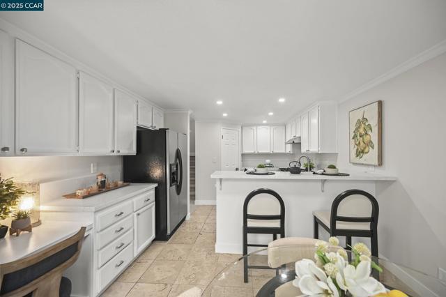 316 Mercury Way, Pleasant Hill CA: https://media.crmls.org/mediaz/bccbbd6a-f84f-48ed-938d-e4d86dc574bf.jpg