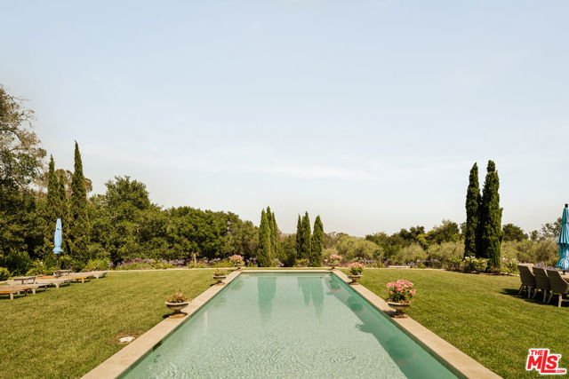 848 Picacho Lane, Santa Barbara CA: https://media.crmls.org/mediaz/bccbef53-4946-454a-8d24-ba00c6b64894.jpg