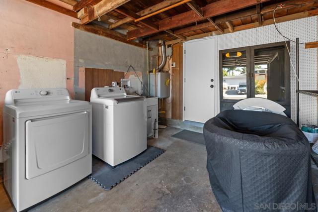 2103 Garfield, San Diego CA: https://media.crmls.org/mediaz/bccc5b6f-7f8d-4e09-80ac-3d7c08d4f219.jpg