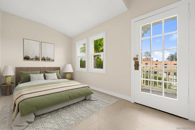 2104 Diamond St, San Diego CA: https://media.crmls.org/mediaz/bccd77d7-5d44-48b3-bdc8-a1c2d82e64d9.jpg