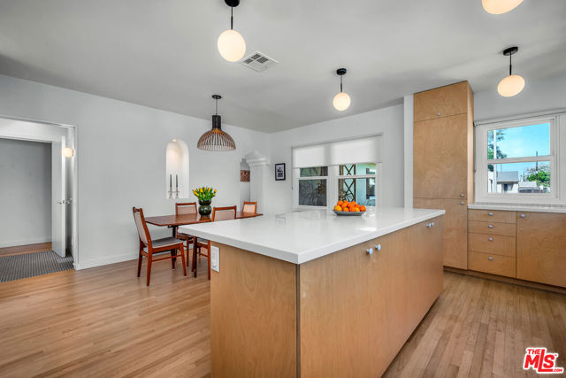 MLS #25597425 image #7