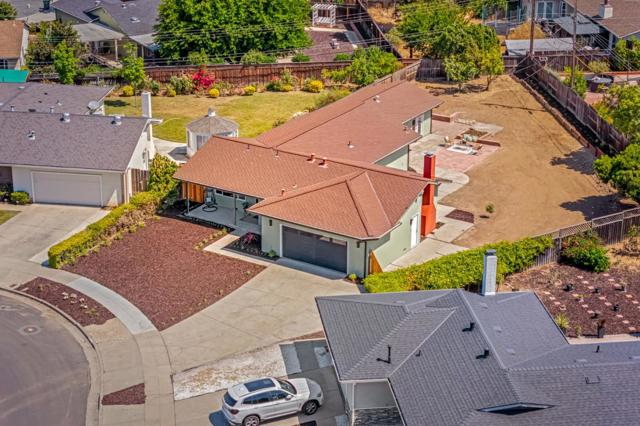 2733 Suisun Avenue, San Jose CA: https://media.crmls.org/mediaz/bcceb8f9-8e0c-499d-91aa-1ba67339c7d7.jpg