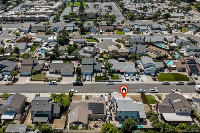 10129 E Glendon Cir, Santee CA: https://media.crmls.org/mediaz/bccf205a-66d9-40ff-b2e0-d33c0ead1954.jpg