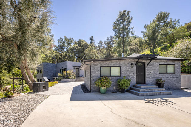 Detail Gallery Image 6 of 74 For 7572 Mcgroarty Ter, Tujunga,  CA 91042 - 6 Beds | 6 Baths