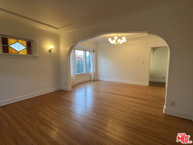 437 S Avenue 20, Los Angeles CA: https://media.crmls.org/mediaz/bcd06ca5-9bbc-4739-a414-9c28a465c359.jpg
