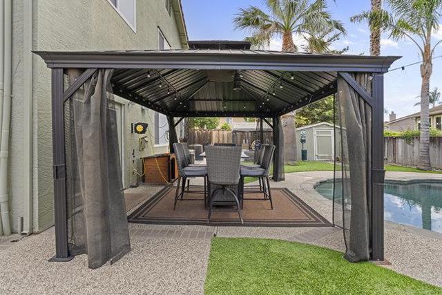 1650 Mimosa Street, Hollister CA: https://media.crmls.org/mediaz/bcd18ab5-a482-4da0-b284-c48154b2690b.jpg