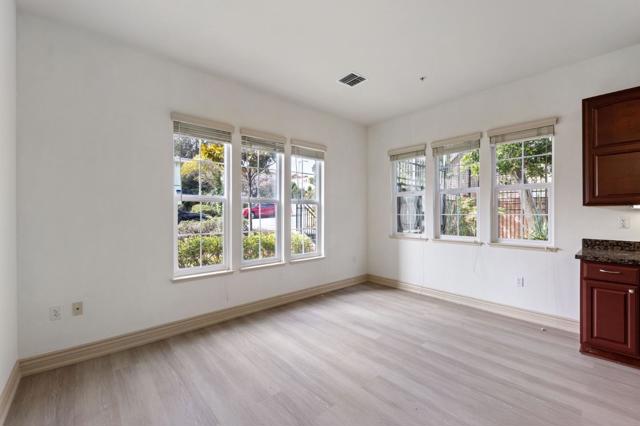 88 S Broadway, Millbrae CA: https://media.crmls.org/mediaz/bcd1bd62-99bd-4e40-834f-cd97fb9b6434.jpg