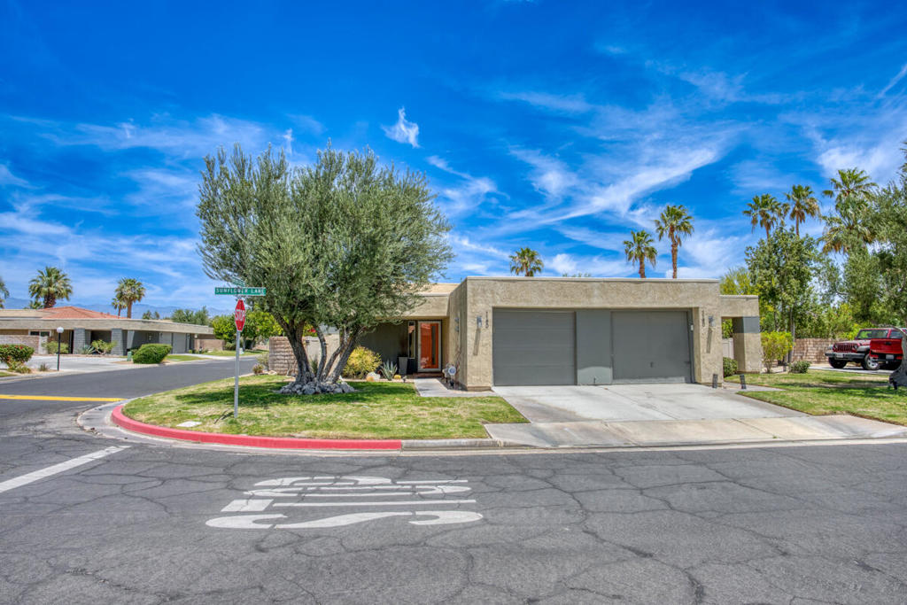 1190 Sunflower Lane