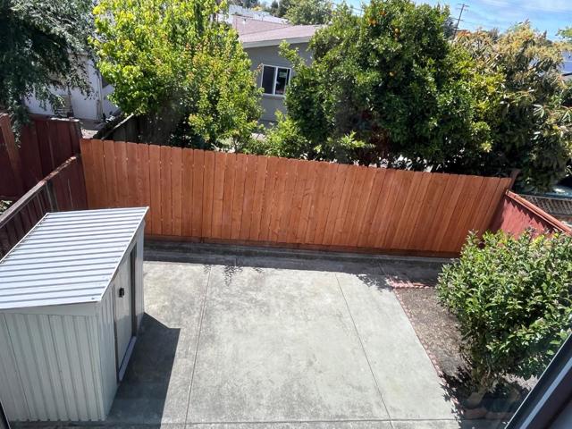 1037 Evans Court, Hayward CA: https://media.crmls.org/mediaz/bcd27dc9-e6c0-4007-991d-b36694709956.jpg