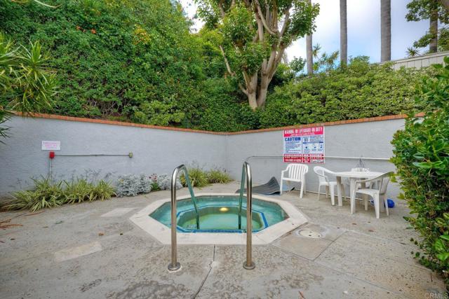 Detail Gallery Image 47 of 48 For 2132 S. Coast Hwy, Oceanside,  CA 92054 - 2 Beds | 2 Baths