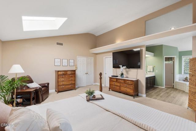 2210 Via Loma, Camarillo CA: https://media.crmls.org/mediaz/bcd3da5e-1143-4479-bc25-f632f20792fc.jpg
