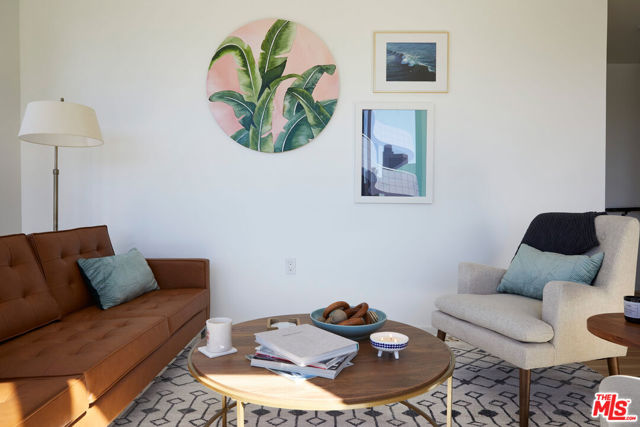 908 Everett Street, Los Angeles CA: https://media.crmls.org/mediaz/bcd3f034-7813-46c0-b864-44257e83ae12.jpg