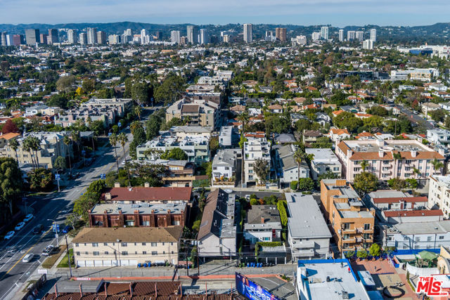 10396 Almayo Avenue, Los Angeles CA: https://media.crmls.org/mediaz/bcd4af15-8a60-45d2-af7c-56be04df926c.jpg