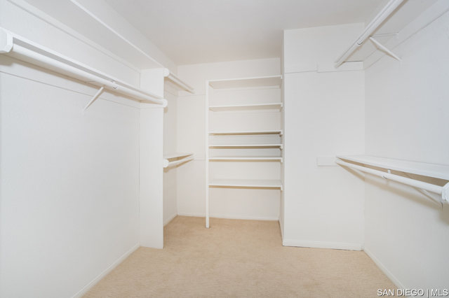 627 Elm Tree LN, Fallbrook CA: https://media.crmls.org/mediaz/bcd4d95f-3d53-4cb7-9541-c25499de0929.jpg