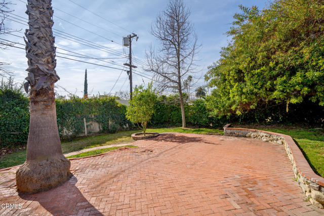 4917 Angeles Crest Highway, La Canada Flintridge CA: https://media.crmls.org/mediaz/bcd5059c-0a6e-412e-95ec-84f0c33f2c7b.jpg