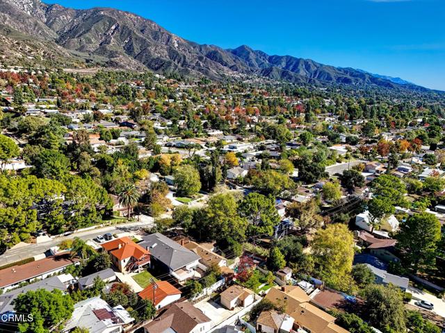 Detail Gallery Image 45 of 49 For 3942 Los Olivos Ln, Glendale,  CA 91214 - 3 Beds | 2 Baths