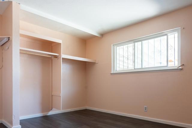 Image 42 of 45 For 9318 Olive St