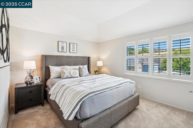739 Devils Drop Ct, Richmond CA: https://media.crmls.org/mediaz/bcd6c657-0159-462b-b4b3-052099fa3cb0.jpg