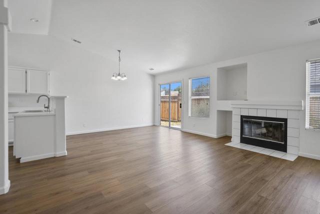 2301 Valley View Road, Hollister CA: https://media.crmls.org/mediaz/bcd7339c-ec40-4a0c-b507-9d16871ab3a8.jpg