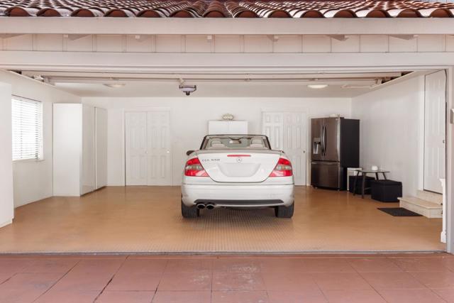 911 Matts Court, Los Altos CA: https://media.crmls.org/mediaz/bcd7a16b-8b4b-47a4-b442-92971febac74.jpg