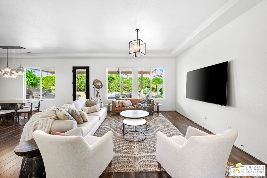 MLS #25610883PS image #2