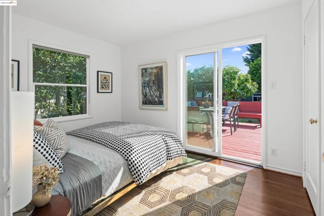 209 Behrens St, El Cerrito CA: https://media.crmls.org/mediaz/bcd806b6-d4ef-47c7-9dc6-93e3bd4954cc.jpg