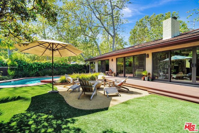 30612 Sicomoro Drive, Malibu CA: https://media.crmls.org/mediaz/bcd88106-33c4-403c-ba84-a41b708fddce.jpg