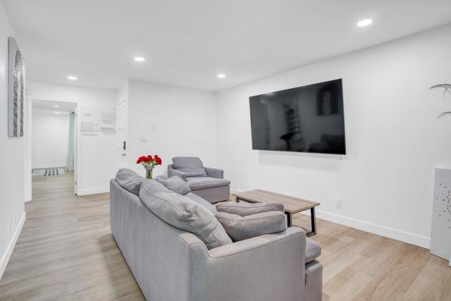 505 Cypress Point Drive, Mountain View CA: https://media.crmls.org/mediaz/bcd8885b-5bae-411c-848f-bfccc0904aff.jpg