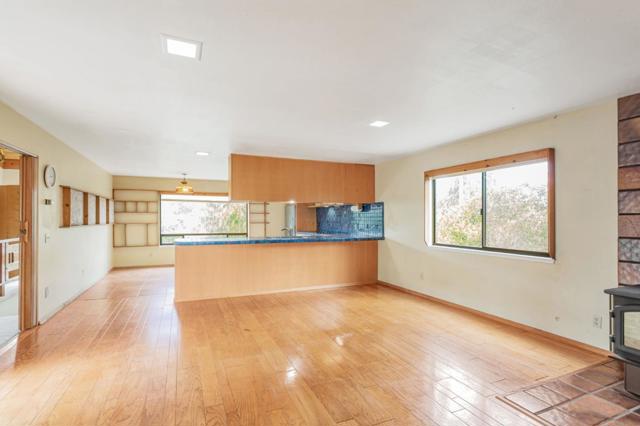 105 Laureles Grade, Salinas CA: https://media.crmls.org/mediaz/bcd92d5d-9182-4aec-a48f-5513b68d336d.jpg