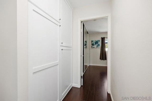 13325 Floral Ave, Poway CA: https://media.crmls.org/mediaz/bcd9b0cb-3c98-4539-ba46-557ca64859b0.jpg