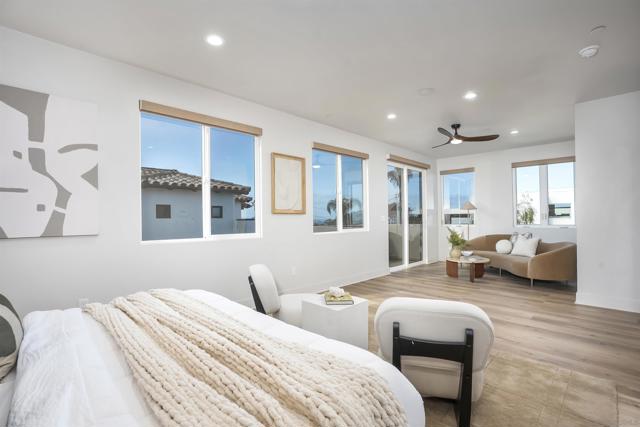 Image 29 of 75 For 4593 Coronado Ave