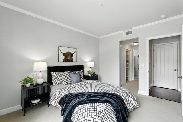 1001 Laurel Street, San Carlos CA: https://media.crmls.org/mediaz/bcdab893-0a41-4246-8dbd-81af58882669.jpg