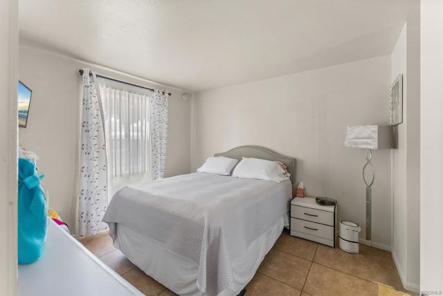 3317 19 Jemez Dr, San Diego CA: https://media.crmls.org/mediaz/bcdab939-e89f-4391-9c9c-b5fdc10cc308.jpg