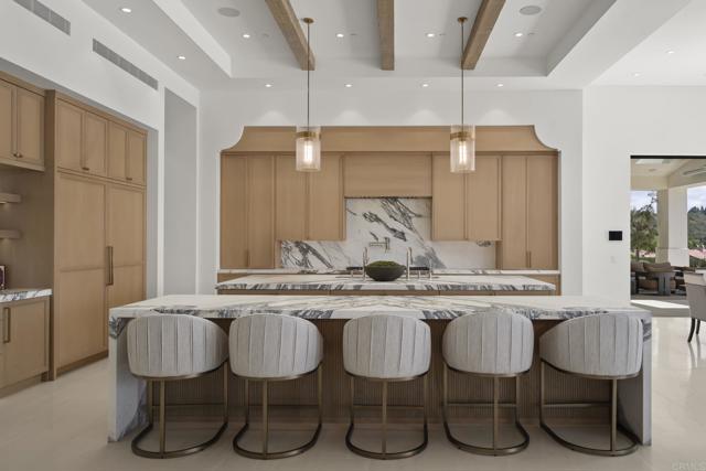 Detail Gallery Image 8 of 25 For 6497 99 Calle Del Alcazar, Rancho Santa Fe,  CA 92067 - 6 Beds | 6/2 Baths