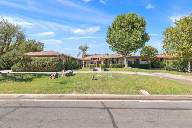 72056 Palm Haven Drive, Rancho Mirage CA: https://media.crmls.org/mediaz/bcdb5c72-e26c-4fa0-b441-18db88aad033.jpg