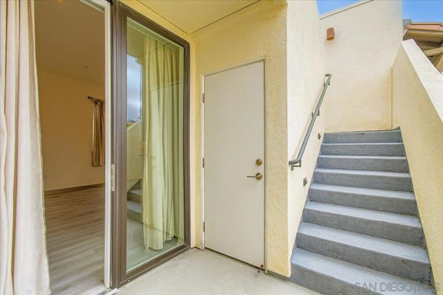 3128 Canon St, San Diego CA: https://media.crmls.org/mediaz/bcdc71ae-37ef-4604-8736-9fff9520a0b1.jpg
