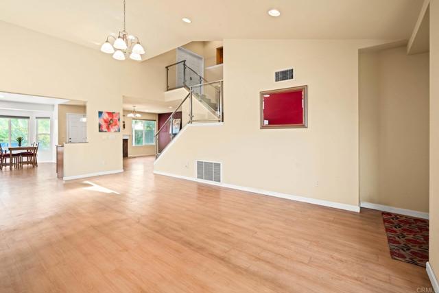 Detail Gallery Image 16 of 48 For 4499 Pebble Beach Dr, Oceanside,  CA 92057 - 4 Beds | 3 Baths