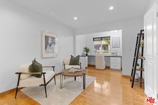 3950 Via Dolce, Marina del Rey CA: https://media.crmls.org/mediaz/bcde44f1-3044-42c4-9bdc-b5ae85e48519.jpg