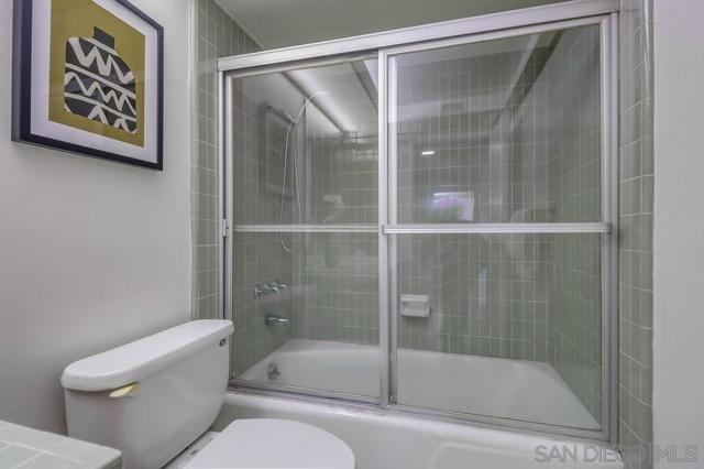 4402 Collwood Ln, San Diego CA: https://media.crmls.org/mediaz/bcdfb6fc-b705-46f2-8c0d-452eaa30b127.jpg