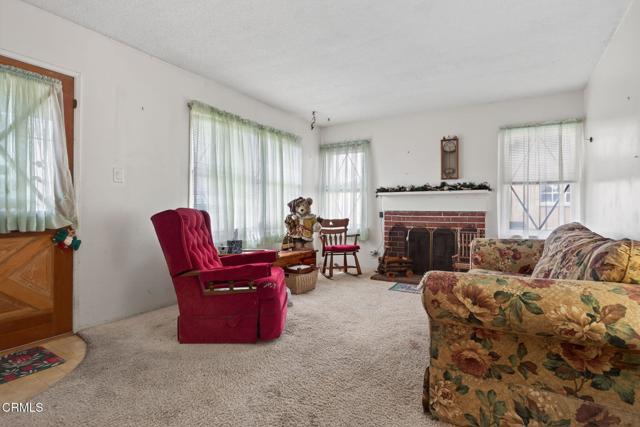 Detail Gallery Image 3 of 13 For 3638 S B St, Oxnard,  CA 93033 - 4 Beds | 2 Baths